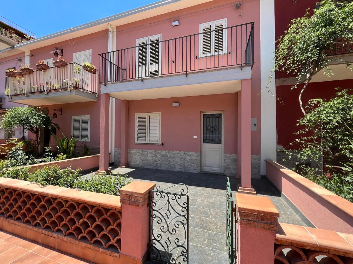La Ginestra Hotel Giardini-Naxos Buitenkant foto